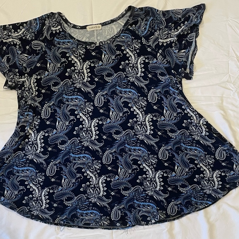 Larace Women's Blue Paisley Blouse